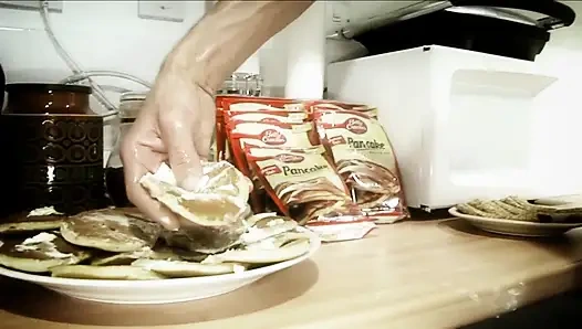 Messy MILF likes sex game with food