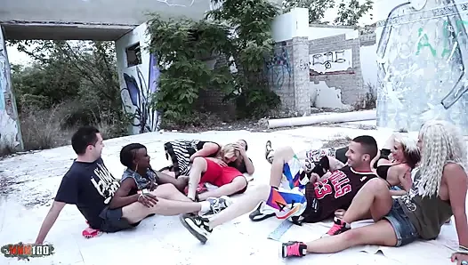 Max Casanova: oryantasyon, direkler ve büyük son grup seks!