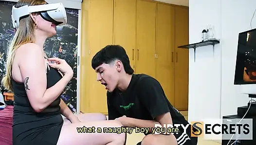 I TEST A PAIR OF VIRTUAL REALITY GLASSES AND TIMY ENDS UP FUCKING ME IN REAL LIFE