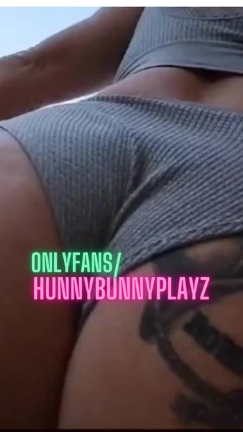Curvy Ass Bunny