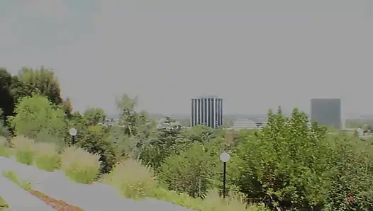 Lezbiyen orta yaşlı seksi kadın utangaç bir genç kızı amcık yalama sanatıyla tanıştırıyor