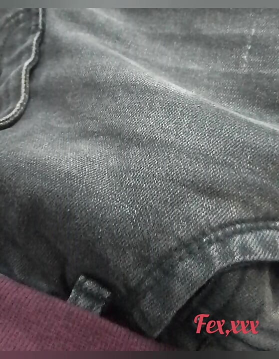 我喜欢suti meye，就像18岁以上的女孩一样热辣性感