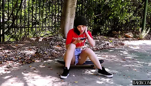 Skater skater dientot habis-habisan sama kontol besar
