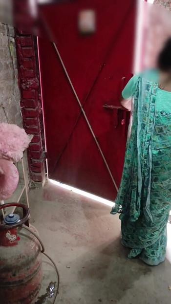 Melihat kakak ipar bersendirian di siang hari,Video Seksi Hindi,Video Seksi India,Video Seksi Desi,Video Seksi,Video Seks,Video Seks,Video XXX | Klip 2