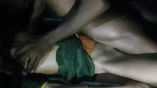 Sister-in-law got the brother-in-law to with a fat dragon condom, the wish was fulfilled in the night, sister-in-law's very jaatke lage, desi bhabhi village sex Hindi