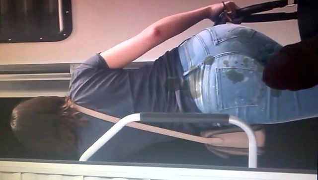 CUM ON EMMA STONE ASS