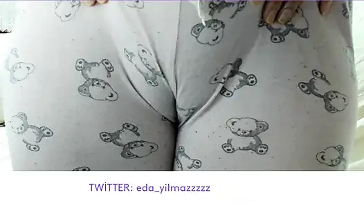 CAMELTOE- PIYAMA- MEMEK YANG DIBELAI- MEMEK BENGKAK