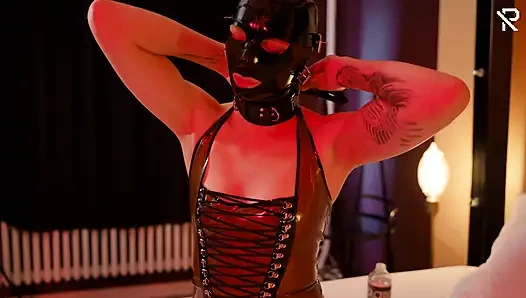 Gummifüße und teil Eins: Öl und Latexstrümpfe