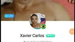 Perfil Xavier Carlos mostrando a esposa