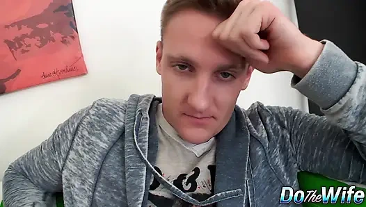 Döle susamış ev hanımı Jessica Malone emmeyi ve sikişmeyi seviyor