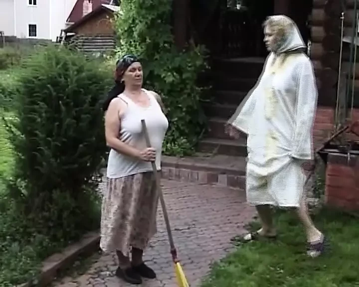 A sexy German granny and teen getting their holes smashed by three cocks