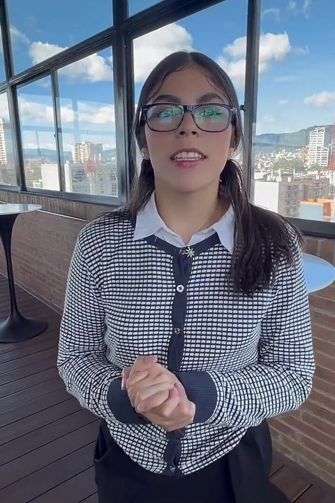 Engineer Gets a Big Fuck From the Architect to Calm Her Anger and Receive the Work
