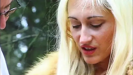 Enema Top Babe Jerking Big Dick While Gets Xxl Enema