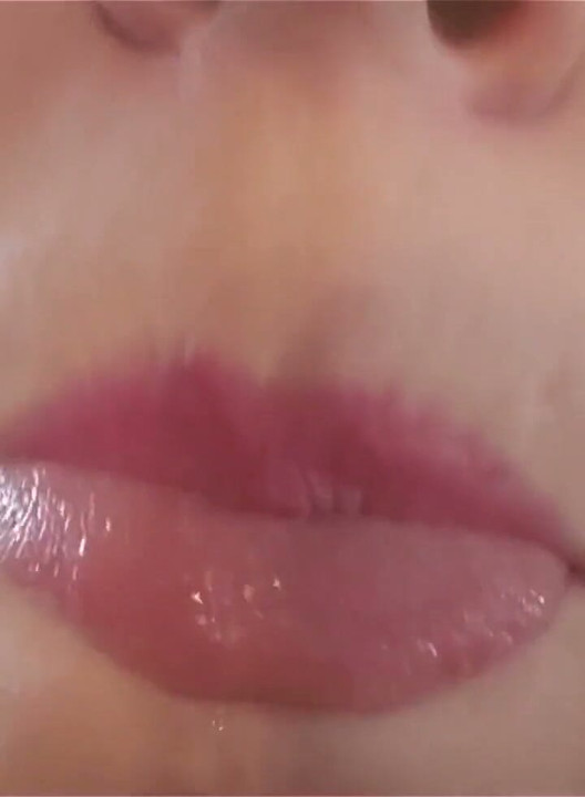 Ruining My Teeth with Some Sugar-free Candy