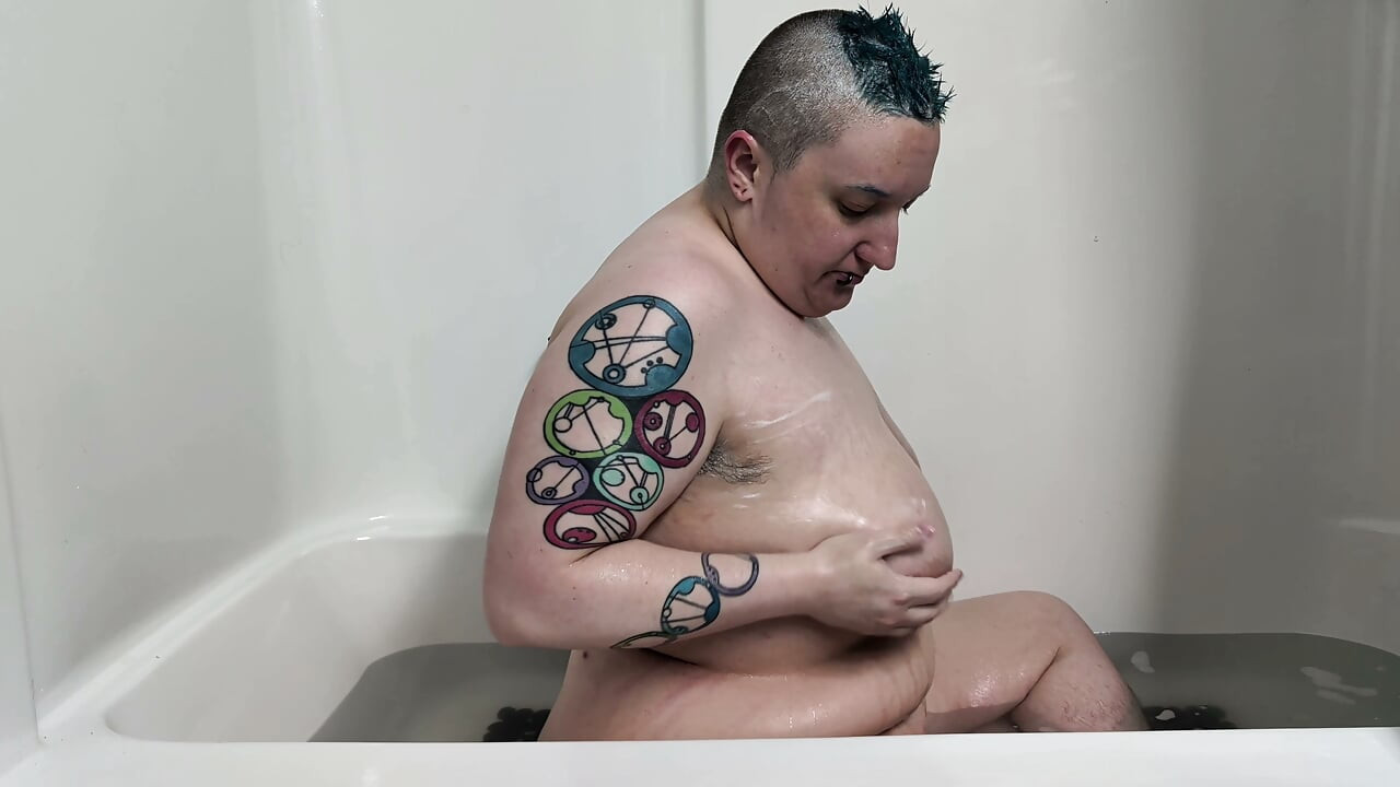 Готви се с Keeno666, докато аз се къпя