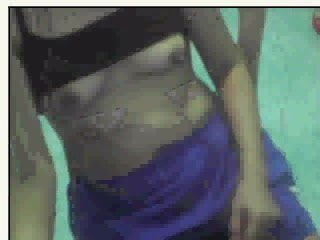 my gf shows tits
