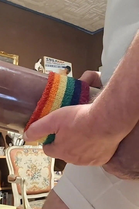 Extreme Penis Pumping