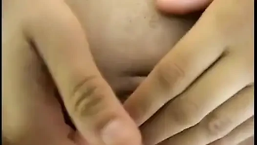 Tatlı amcıklı ve ağızlı sürtük bu adamı nasıl baştan çıkarıcasını çok iyi biliyor