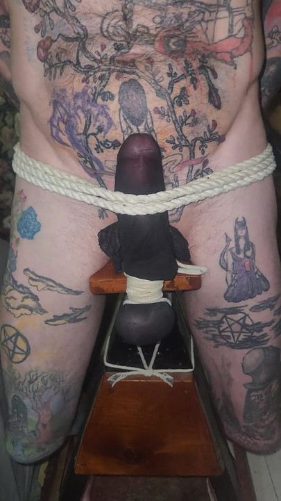 Fată Bună Din Nailon Și Distrugere De