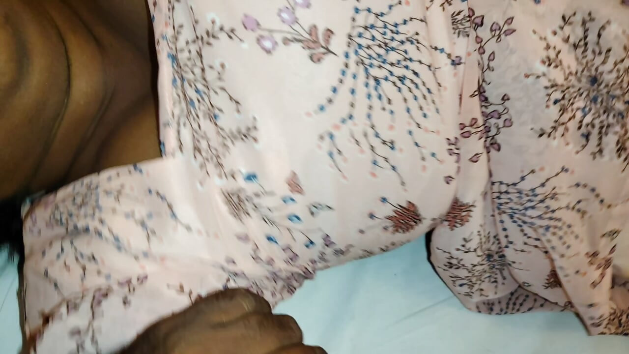 Tamil divorciada tía
