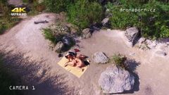 Sex nud pe plajă, videoclip cu voyeuri filmat de o dronă