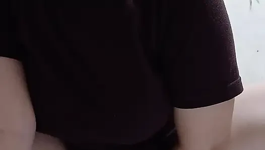 dildo getar masuk ke memek tembem banget
