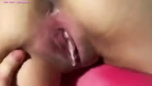 Her pussy was too tight