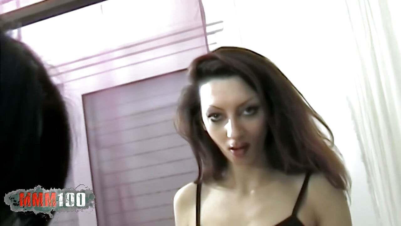Nikita Fransız amatör anal sikiş oral seks boşalması
