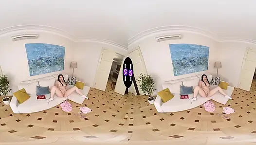 Heiße amelia ost lässt mathe fallen, um ihre nasse muschi zu fingern - teenMegaWorld