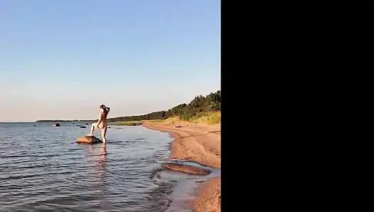 Sahilde striptiz ister misin?