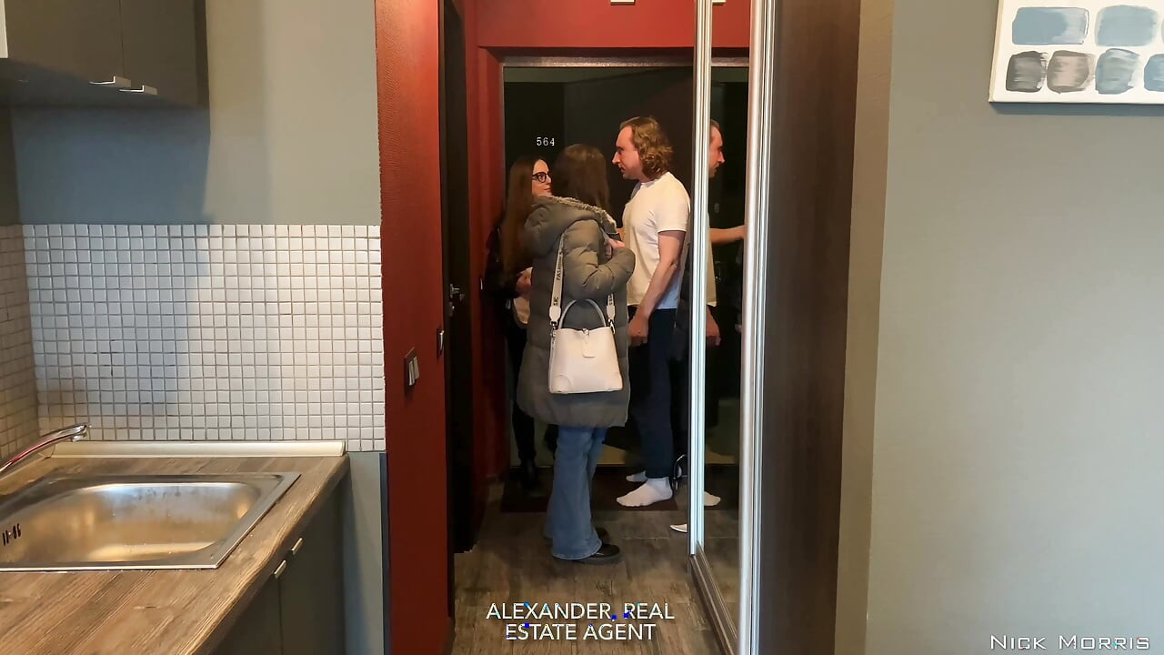 Lustful students came to rent an apartment and fucked