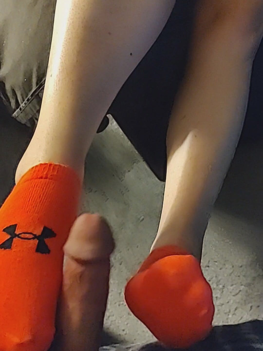 火辣粉红色的装甲脚踝袜足交袜子 - 白色和蓝色脚踝袜打手枪射精