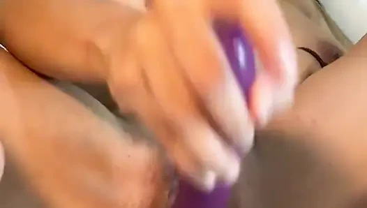 Come and Admire My Body and Share an Intimate Moment with Me