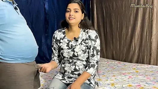 Hintli patron sekreteri domaltarak sikiyor ve götüne boşalıyor