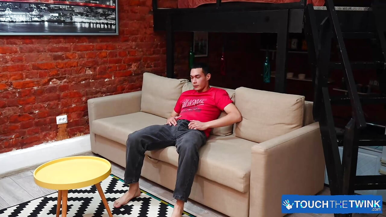 Dean Slim Delivers Satisfying Blowjob To Greg York Hard Dick