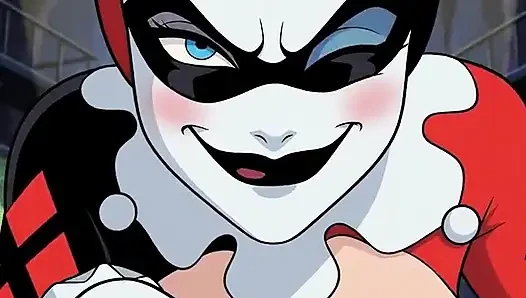 Киска Harley Quinn с тугой лысой задницей соблазняет