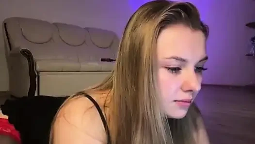 Мастурбирую в сексуальных чулках с Jucielussie