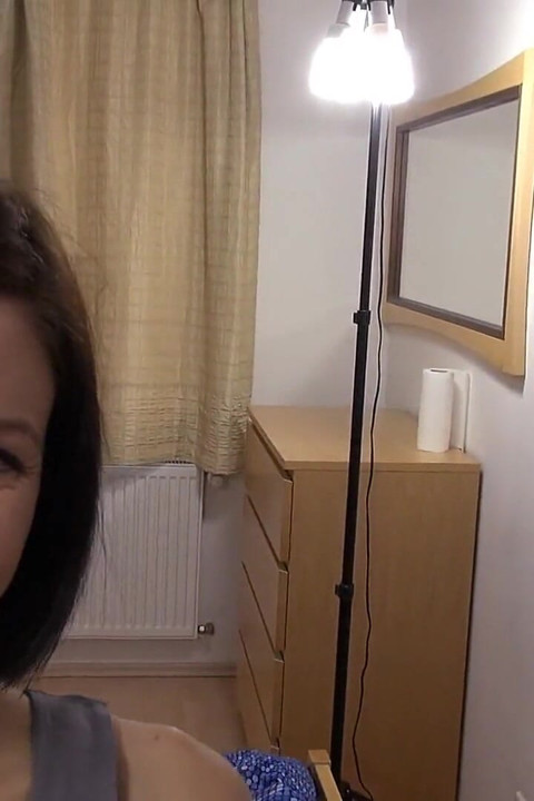 100 - 01 Babe Fucks for Creampie