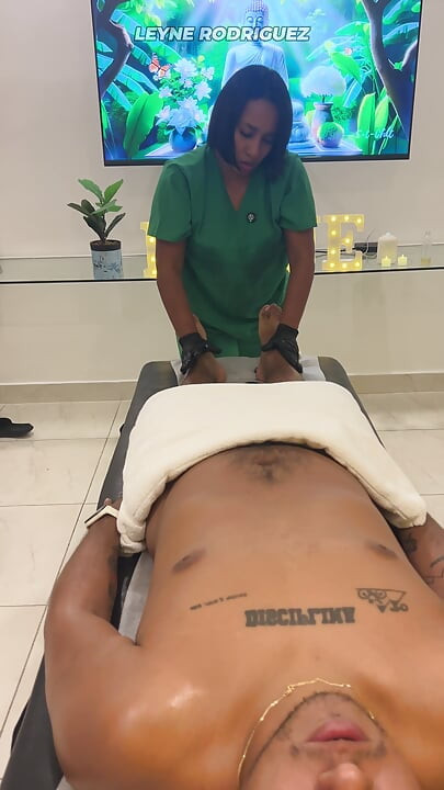 Leyne Rodriguez: Hot Latina in Massage Uniform Gives an Intense Oiled Session