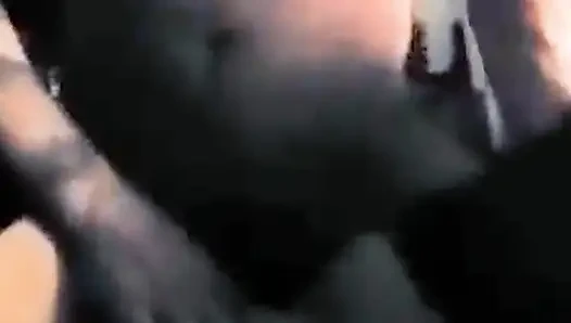 Tabu-Geheimnisse omg Ich habe das Telefon meines stiefbruders kriechen und habe ein video von ihm gefunden, wie er meine stiefmutter besamt. ich bin so geil! Was soll ich tun?