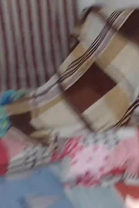 Cewek amerika serikat dengan toket kendor rambut cokelat 18 tahun dientot sama kontol besar abang tirinya sendiri