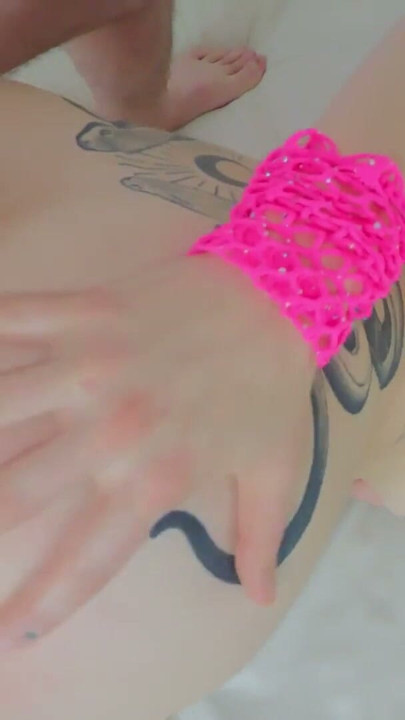 Horny Hottie Nemesi Gets Banged And Jizzed By Toby Dick! | 클립 1