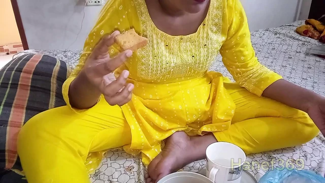 Bangladeshi beautiful girlfriend fucking in the house . just enjoy Part_01