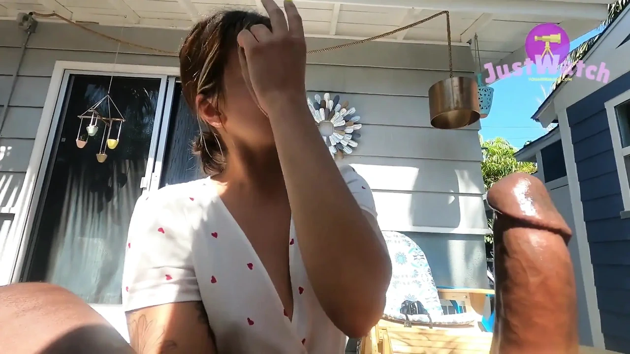 Blowjob mornings outside just got better