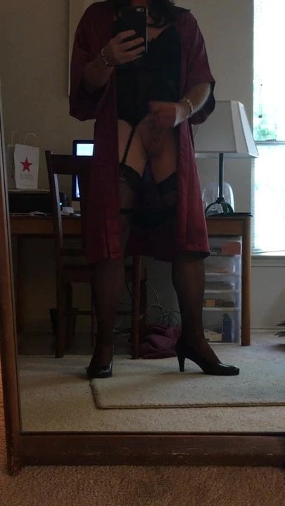 masturbating with panties down