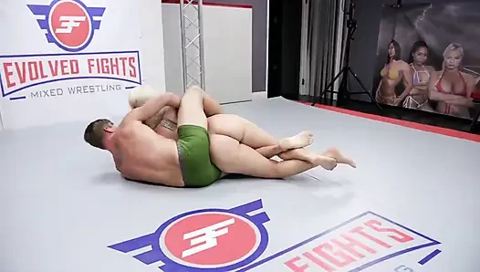 Helena locke gegen nathan bronson mixed-wrestling