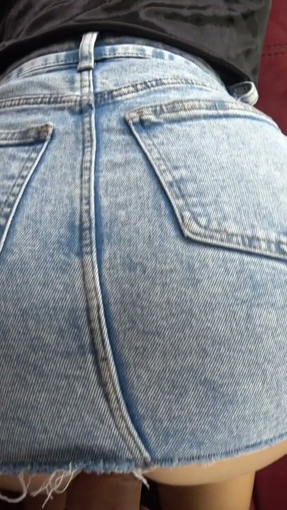 POV blowjob med kæmpe pik og sex med storesøster mens de er alene hjemme | Klip 1