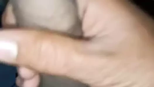 Tek çocuk odada masturbasyon yapıyor