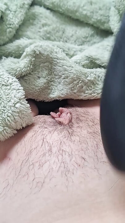 MILFのオーガズム セックストイのクリトリスが燃える