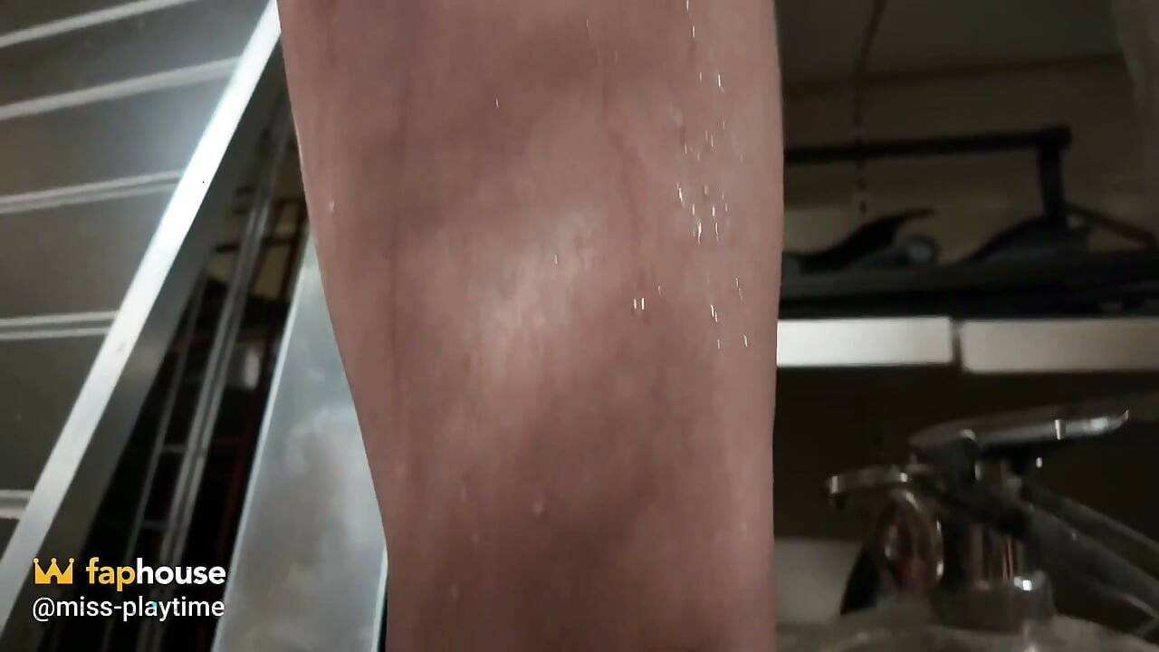 Floor is plavání ve Stříkání